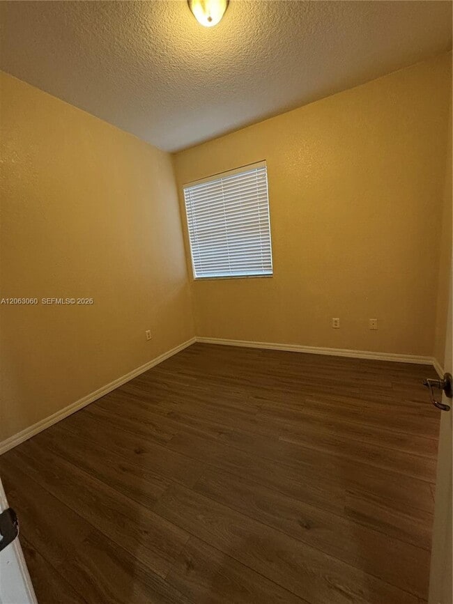 Building Photo - 4917 SW 140th Terrace