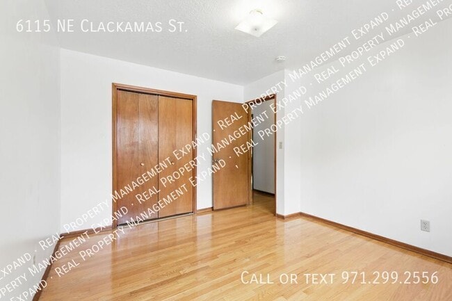 Building Photo - 6115 NE Clackamas St