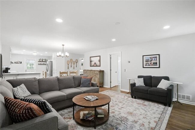 Building Photo - 112 Trout Lily Trail