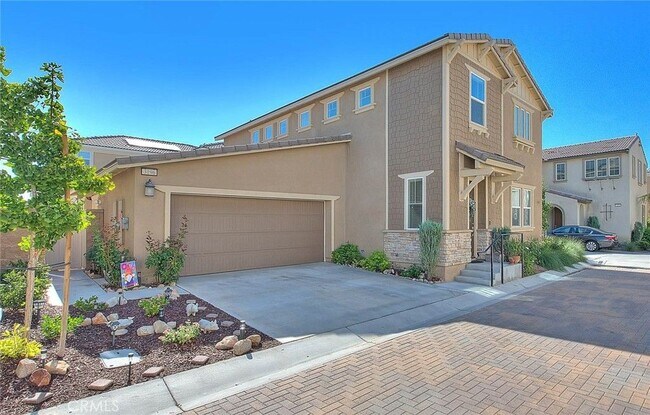 Building Photo - 3196 E Olympic Dr