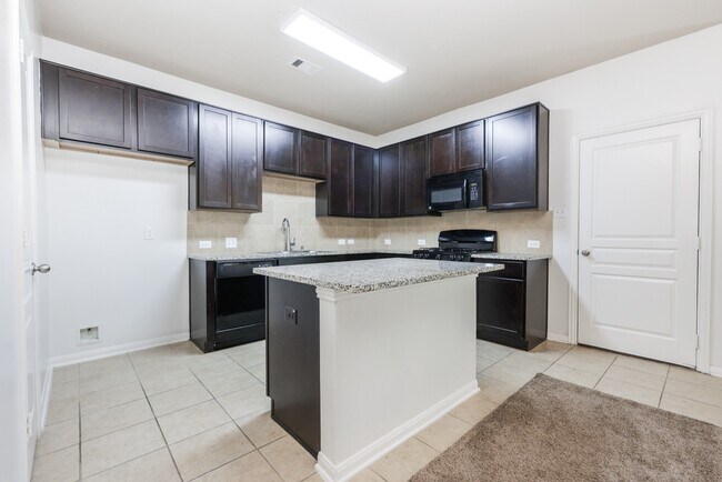 Building Photo - 8114 Malago Point Dr