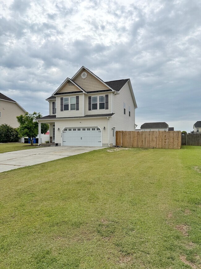 Building Photo - 124 Landover Drive