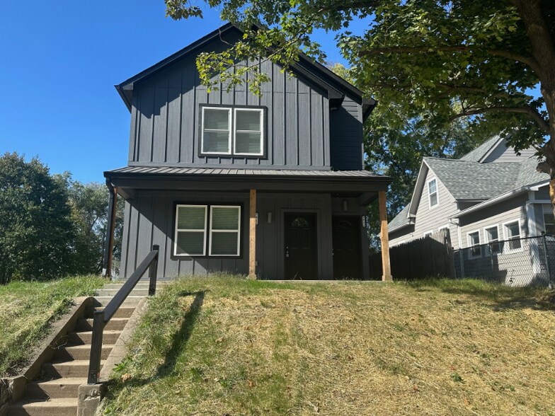 Primary Photo - 2612 Boulevard Pl