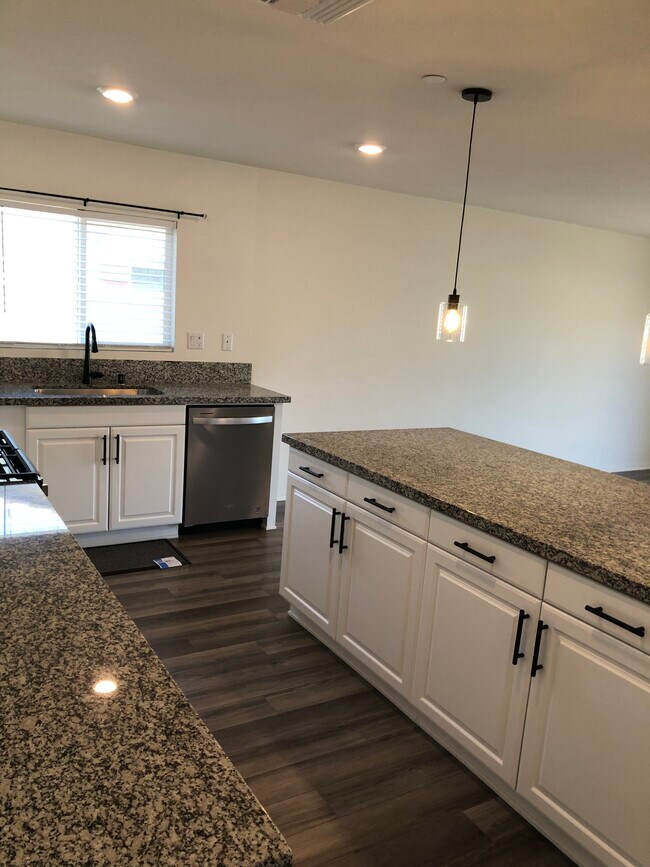 Building Photo - 26756 Calle Celia