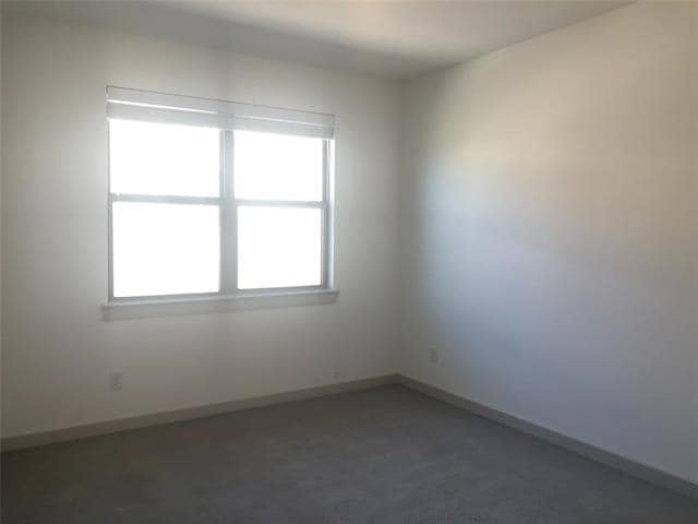 Building Photo - 422 Bonfield Dr