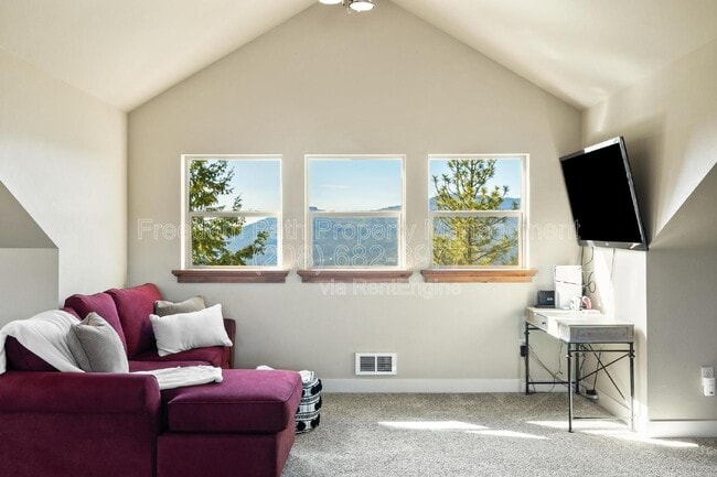 Building Photo - 721 Sanctuary Hls