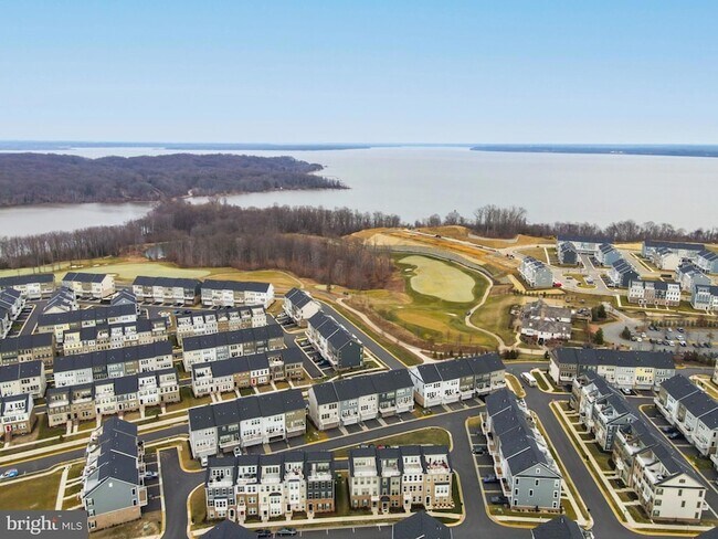 Building Photo - 2056 Alder Ln