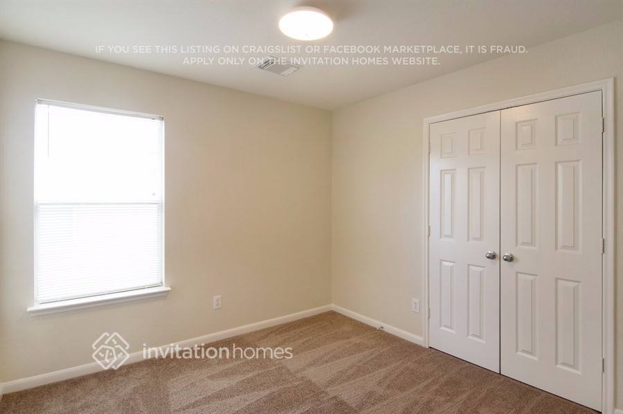 Building Photo - 8119 White Arbor Ct