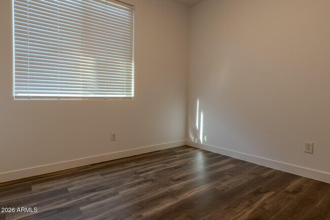 Building Photo - 3830 S 64th Dr