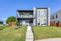 Building Photo - 9774 Sunset Dr