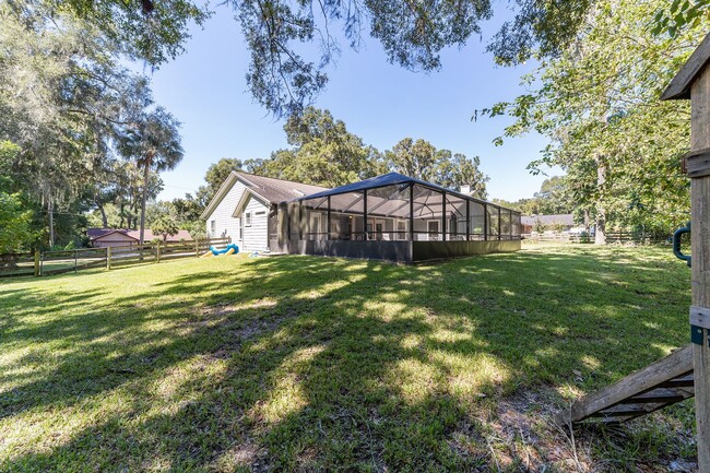 Building Photo - Shadow Woods Pool Home