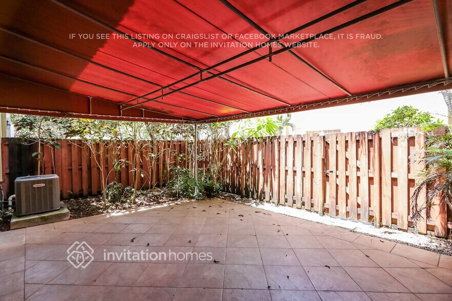 Building Photo - 12274 SW 123rd Pl