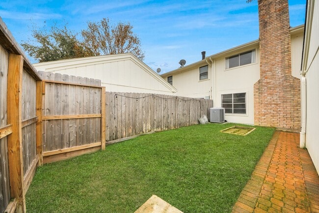 Building Photo - 3021 Teague Rd