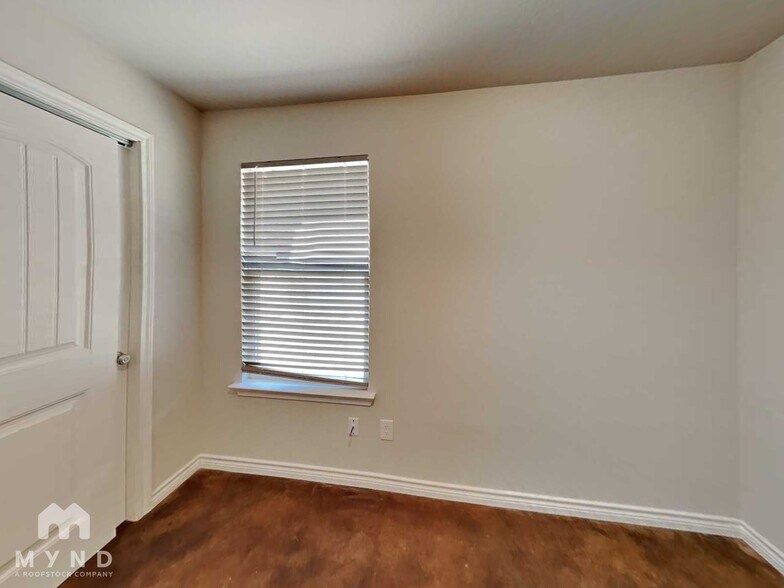 Building Photo - 2714 San Gabriel Dr