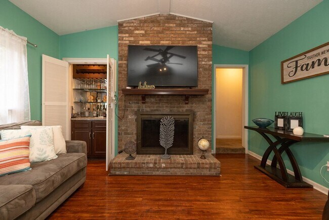 Building Photo - 3 Bedroom Home in North Columbus, GA