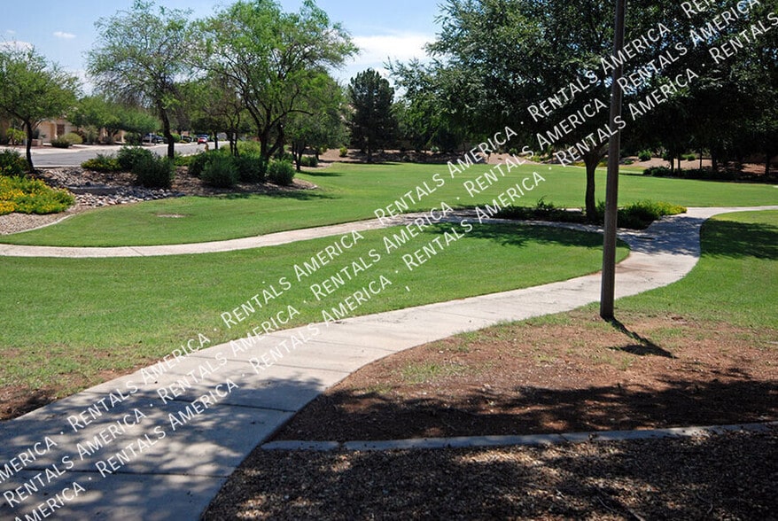 Building Photo - 4212 N 125th Ave