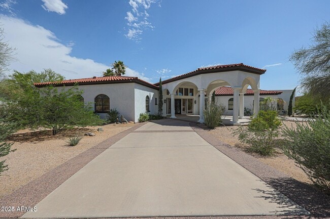 Building Photo - 8171 E Whispering Wind Dr