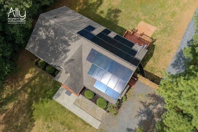 Building Photo - 1167 Georgia Creek Rd