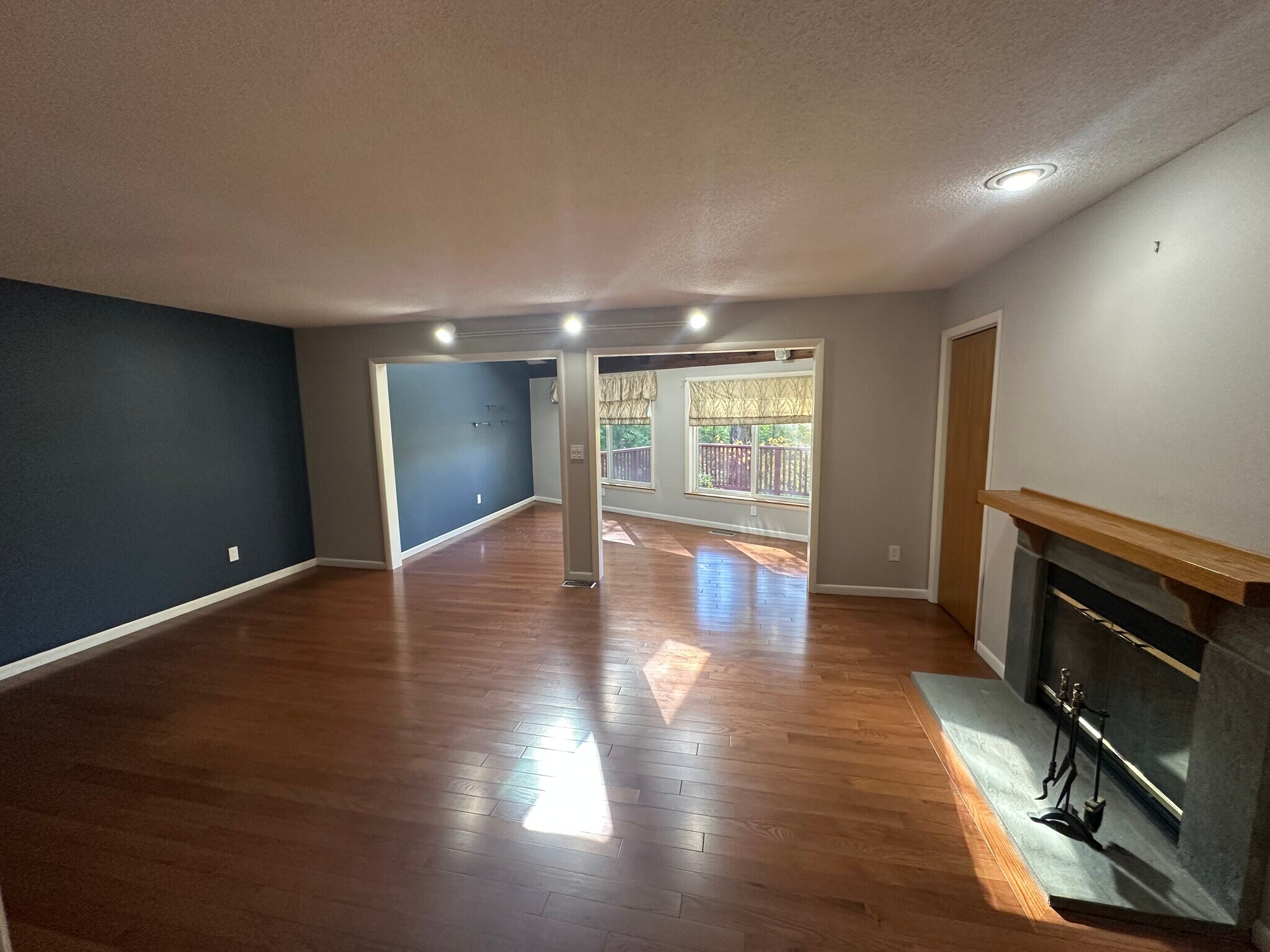 Building Photo - 20 South St