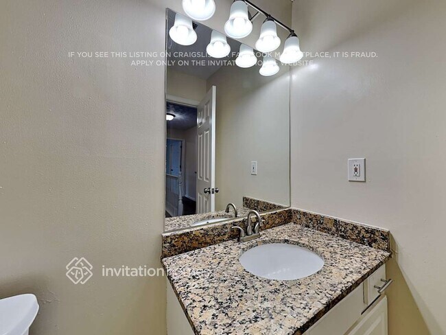 Building Photo - 3300 Glen Summit Ln