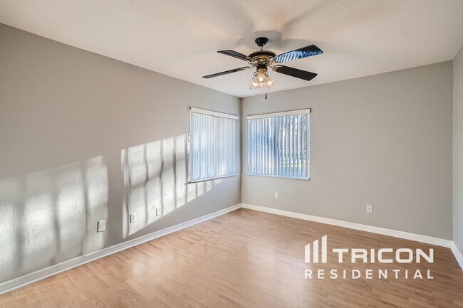 Building Photo - 10 Pittman Dr
