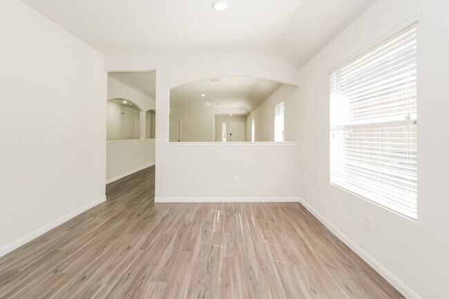 Building Photo - 5611 Amelia Plantation Dr