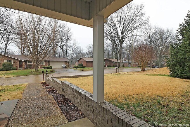 Building Photo - 2031 Allen Dr