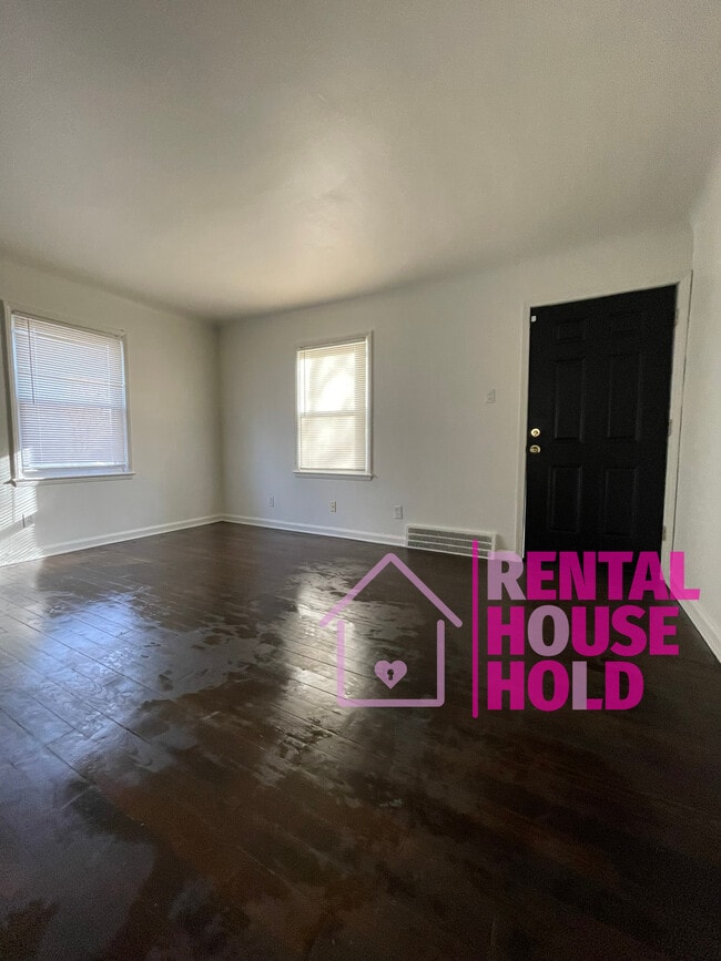 Building Photo - 12511 Whitehill St