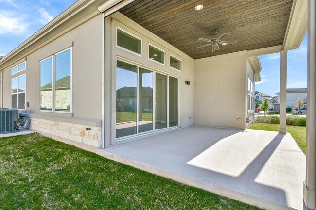 Building Photo - 505 Faith Dr