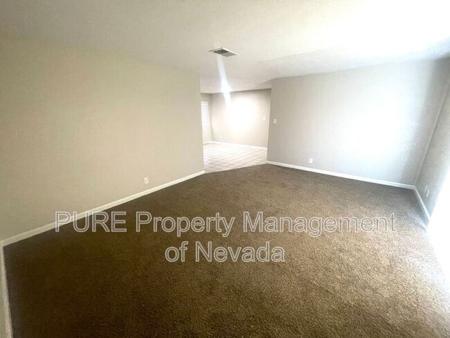 Building Photo - 2315 Caravelle St