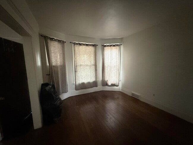 Building Photo - 3788 Burns Ave