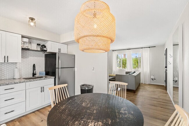 Building Photo - Fashion Square Apt1|SWVillage|Scottsdale|8...