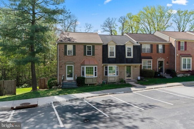 Building Photo - 10267 Green Holly Terrace