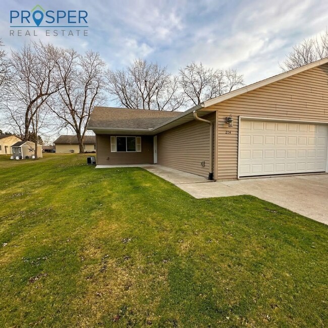 Building Photo - DA216X