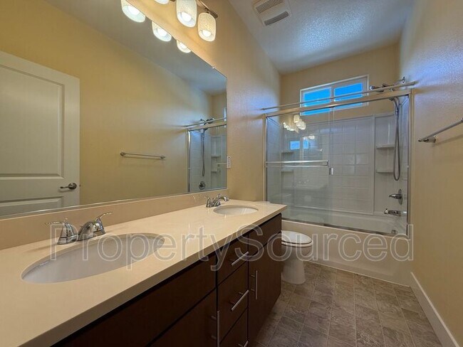 Building Photo - 18517 Admiral Way