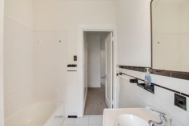 Building Photo - 5125 Harford Rd