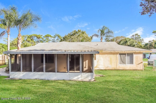 Building Photo - 912 Gatewood Ct NE