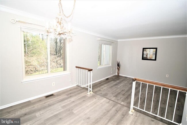 Building Photo - 8943 Centerway Rd