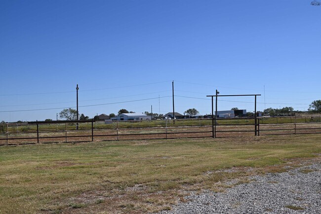 Building Photo - 2460 Wranglers Retreat