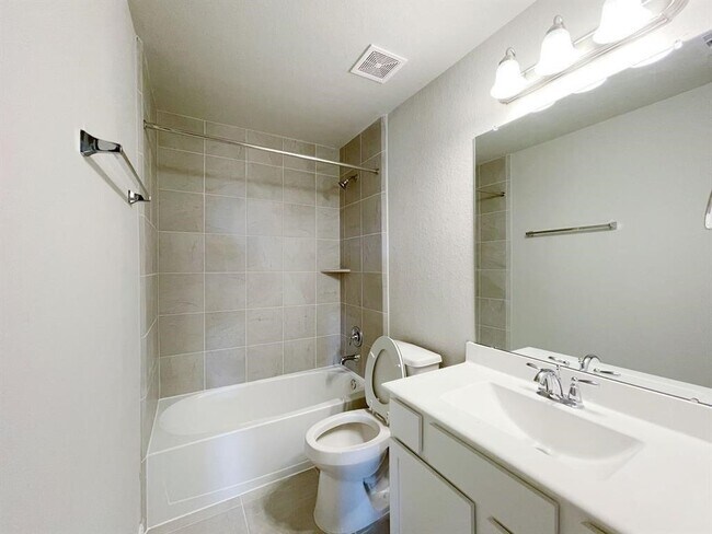 Building Photo - 24946 Via Arabella Ln