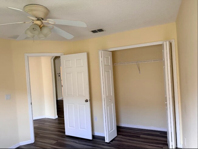 Building Photo - 3137 Riachuelo Ln
