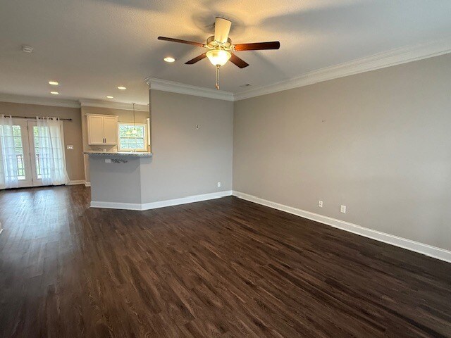 Building Photo - 2604 Farmhouse Dr