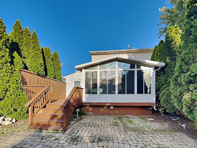 Building Photo - 12183 Derby Ct