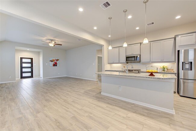 Building Photo - 6022 Bristol Spur Ln