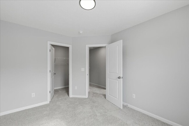 Building Photo - Brand New! 3 Bed 2.5 Bath