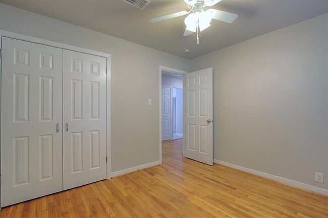 Building Photo - 5611 Arboles Dr