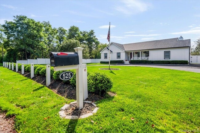 Building Photo - 525 Rocky Point Rd