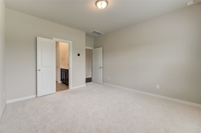 Building Photo - 6607 Arabella Lakes Dr