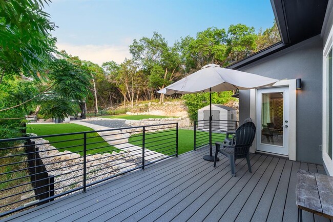 Building Photo - 20702 Post Oak Dr