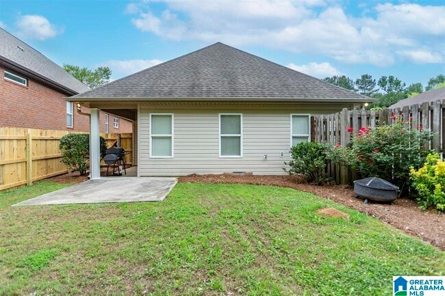 Building Photo - 5237 Cottage Cir